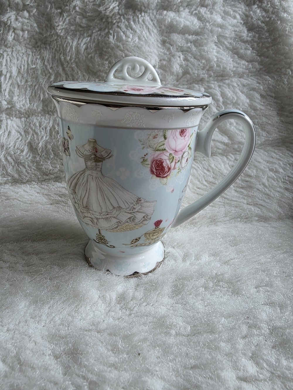 Floral Vintage-Style Blue Ceramic Lidded Mug